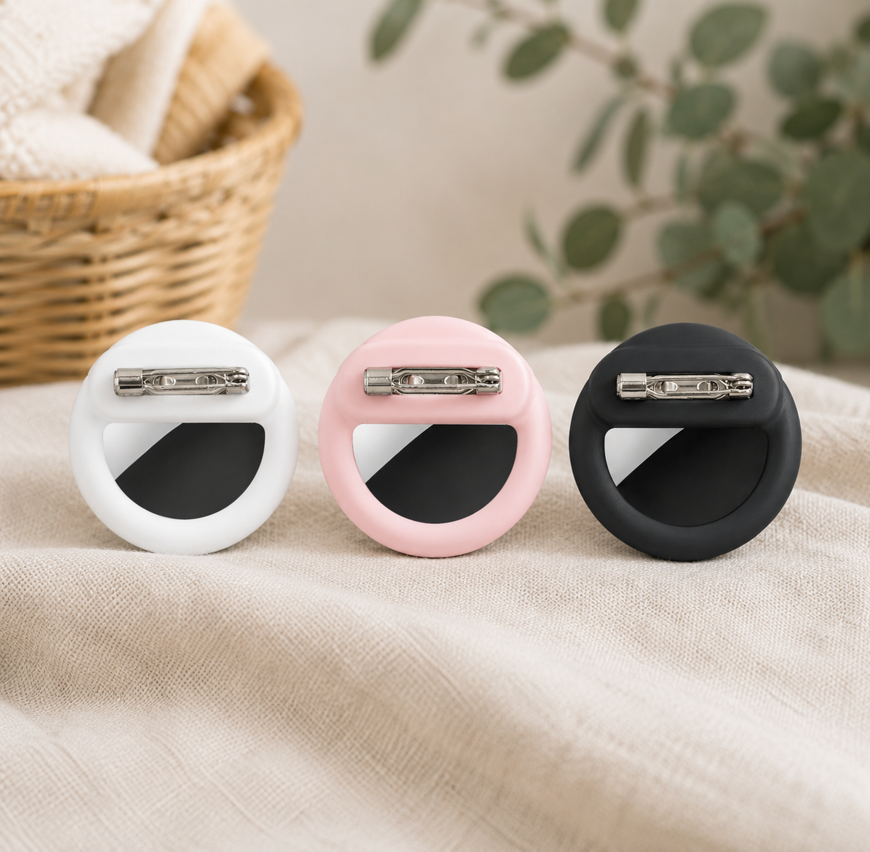 Etui pour AirTag "style broche"